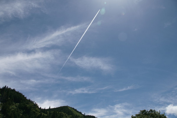 0610飛行機雲1.jpg